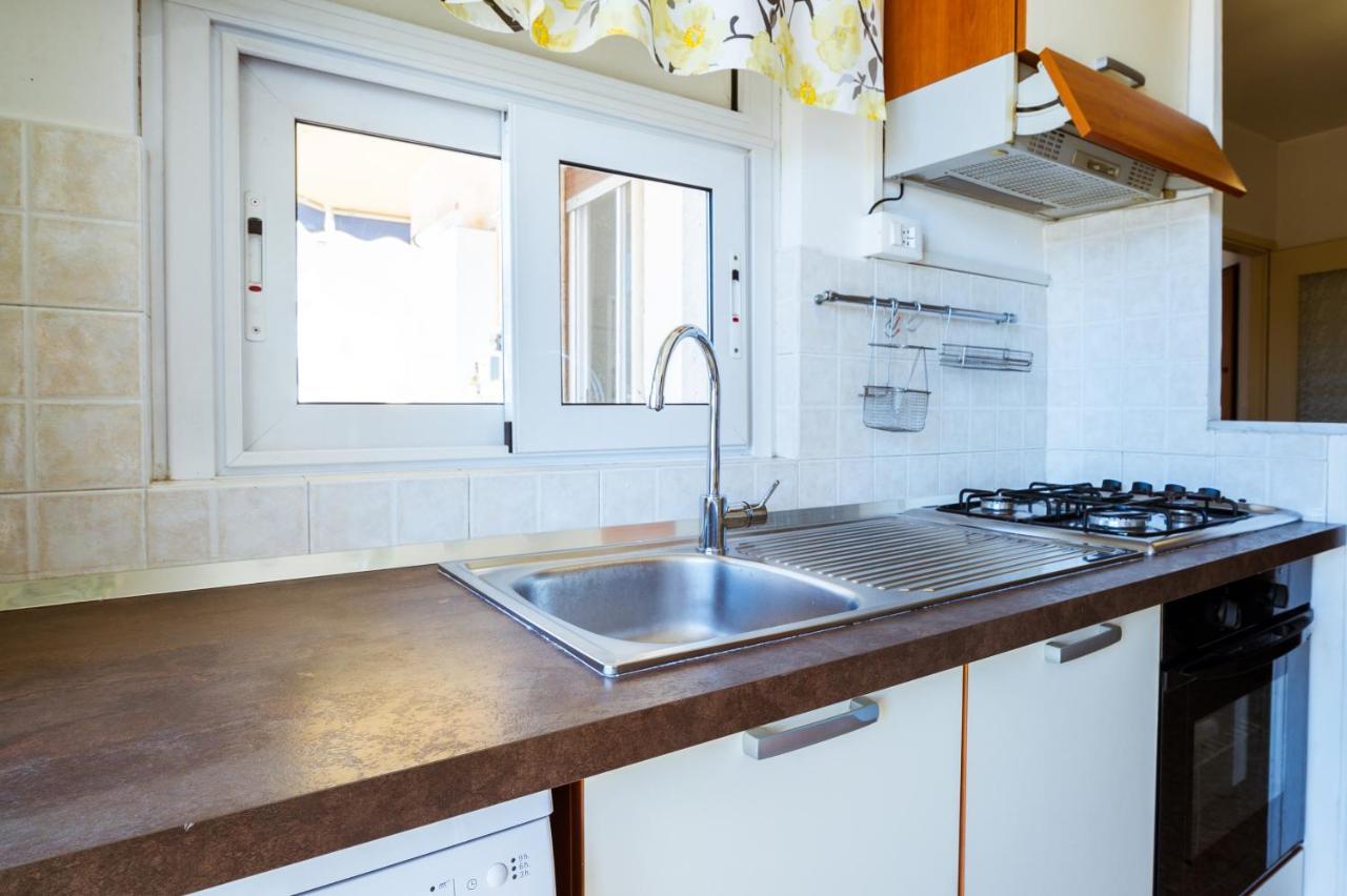 Erica Home - 2 Bedrooms, Terrace, Wifi Сан Ремо Екстериор снимка